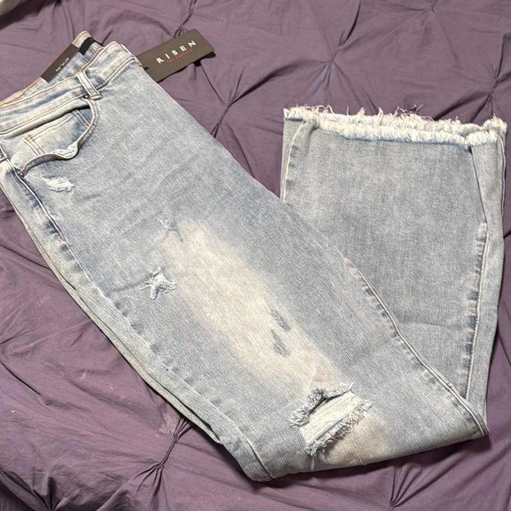 Chic Light Blue Flare Jeans - Picture 6 of 6